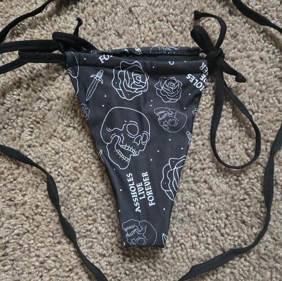 Assholes live forever skull dagger and rose bikini - Picture 3 of 4